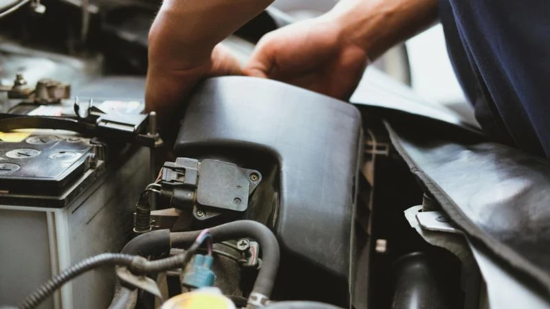 कार सर्विसिंग में क्या चेक होता है (Car servicing checklist) इंजन ऑयल ब्रेक बैटरी